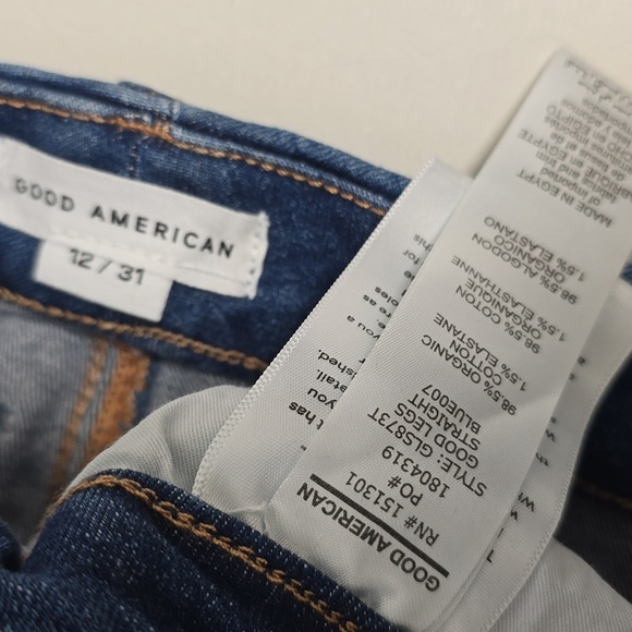 GOOD AMERICAN GOOD LEGS STRAIGHT JEANS - Picture 9 of 15